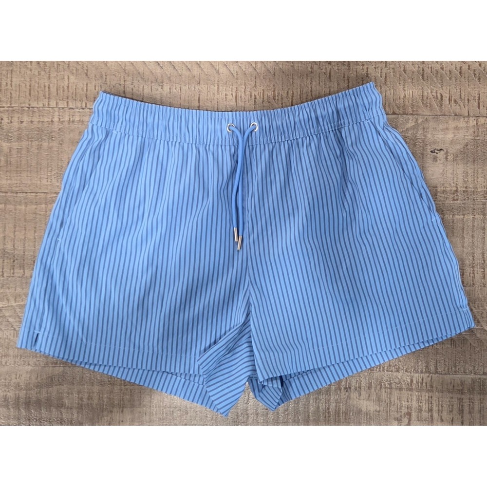 Athleta Midday Mid Rise Poplin Short Blue Striped Shorts Size Medium